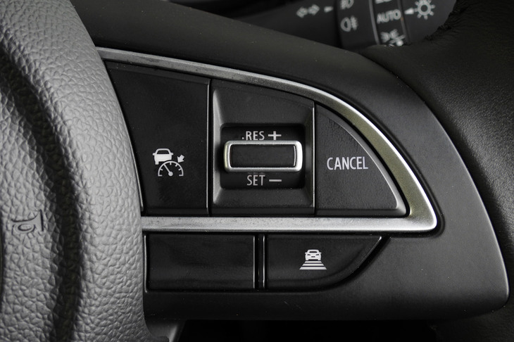 スズキ・ジムニー ノマド（ステアリングスイッチ）