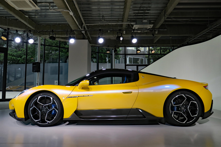 「MC20」の生産は、2020年末にイタリア・モデナにあるマセラティの工場でスタートする。