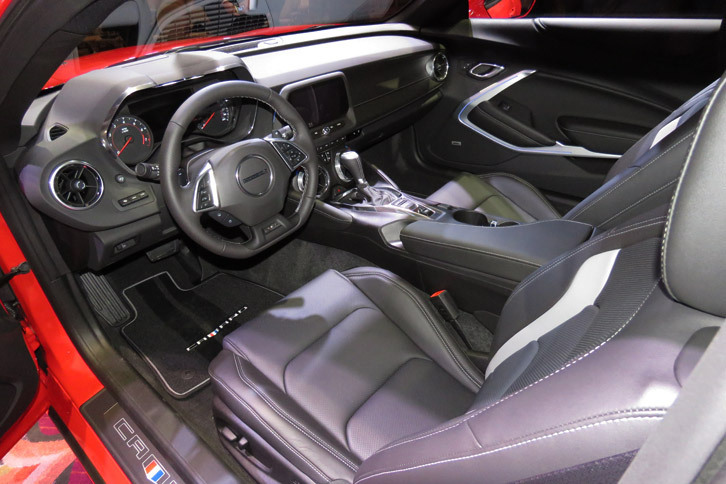 シボレー・カマロ（インストゥルメントパネルまわり）