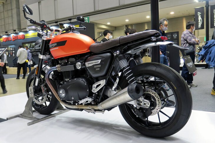トライアンフ・スピードツイン1200