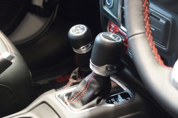 ジープ・グラディエーター（シフトセレクターレバー）