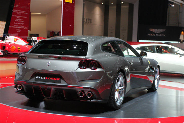 フェラーリGTC4ルッソ