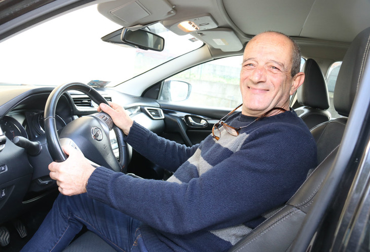 「高い操縦性に満足するとともに、取り回しの良さに驚いてます」とエミリオさん。