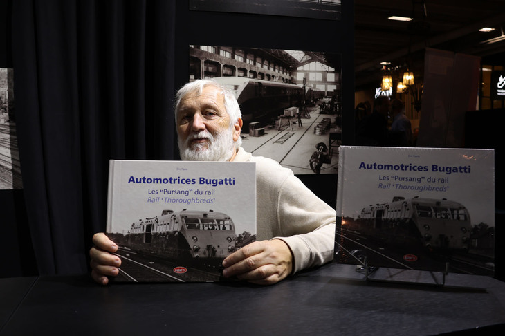 エリック・ファーヴル氏は長年公務員を務めるかたわら、少年時代にモールスハイム（ブガッティの故郷）で魅せられたブガッティの歴史を追い続け、これまでに数々の本を出版してきた。もちろん同社製気動車に関する著書（2020年）も。