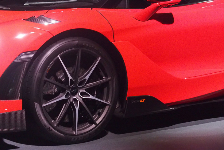 マクラーレン765LT（タイヤ＆ホイール＜前＞）