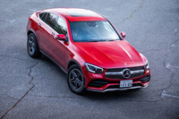 2019年10月に日本導入が発表された「GLCクーペ」のマイナーチェンジモデル。フルモデルチェンジから3年で改良を受けた。