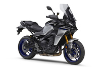 2023年10月に発売された、ヤマハのスポーツツアラー「トレーサー9 GT＋」。アダプティブクルーズコントロールやブレーキの自動制御システムといった、先進運転支援システムが搭載されている。