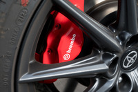 bremboのブレーキは「SZ」と「RZ」（今回の試乗車）にオプション設定。価格は20万3500円。