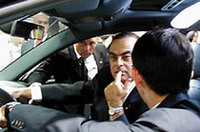 「カイエン」860.0万円から、マゼラーティがレース復帰【パリサロン02】