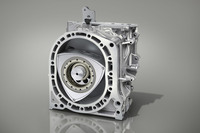 マツダにとって約11年ぶりの量産型ロータリーエンジンとなった、8C型ロータリーエンジン。「MX-30ロータリーEV」の発電用ユニットとして開発された。