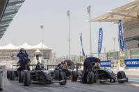 今回はミシュランのレーシングスリックタイヤも体験できた。写真はテストカーのフォーミュラ4マシン。