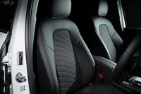 メルセデス・ベンツが新型SUV「GLB」を日本導入　手ごろなサイズの3列7人乗りモデルの画像