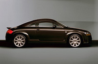 軽量＆パワフル、「アウディTTクーペ」に150台の限定車の画像