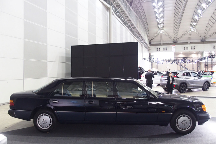 メルセデス・ベンツ260Eロング（1992年）／マツシマホールディングス