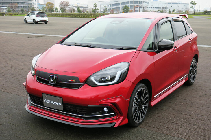 ホンダ・フィット リュクス 無限パーツ装着車（エクステリア）