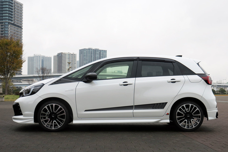 ホンダ・フィットe：HEV RS 無限パーツ装着車（エクステリア）