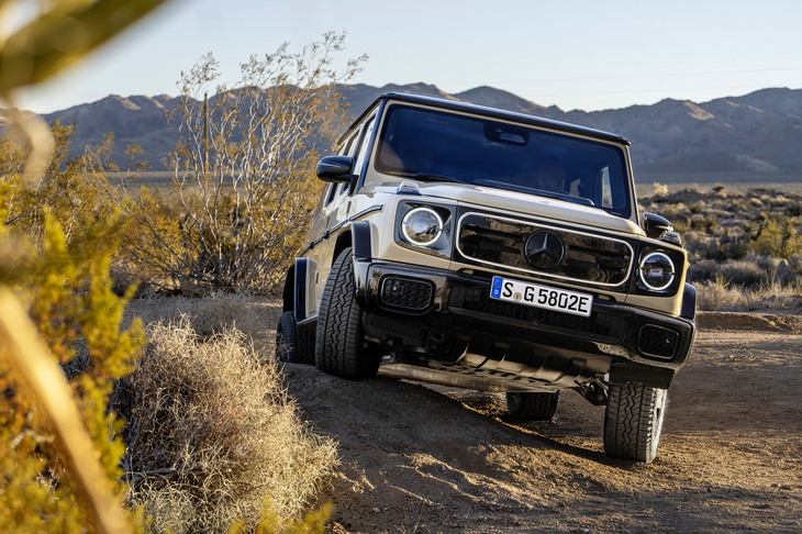 最低地上高は250mmを確保。足まわりはもちろんリア：リジッド、フロント：ダブルウイッシュボーンの組み合わせだ。