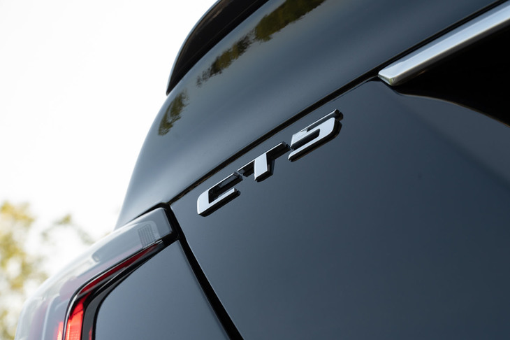 「CTS」の後継モデルとして2019年4月に世界初公開された「CT5」。日本では2021年1月に発売された。