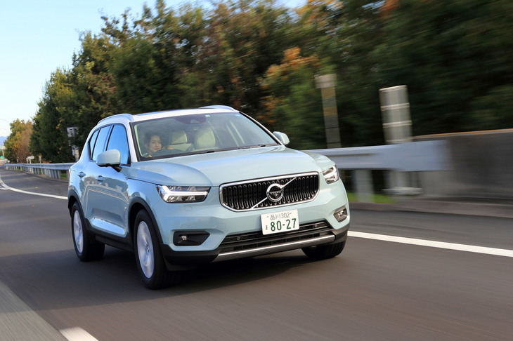 旅のお供を務めてくれるのは「ボルボXC40」。こちらも今年（2018年）発売されたばかりの最新モデルですね。