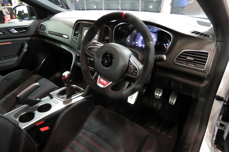 ルノー・メガーヌ ルノースポール（MT、参考出展）