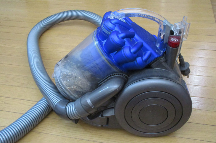 掃除機のデザインはまるでスポーツカー！