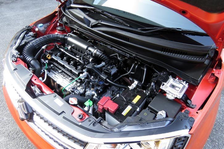 「K12C」と呼ばれる自然吸気の1.2リッター直4エンジン。最高出力91ps/6000rpm、最大トルク12.0kgm/4400rpmを発生する。