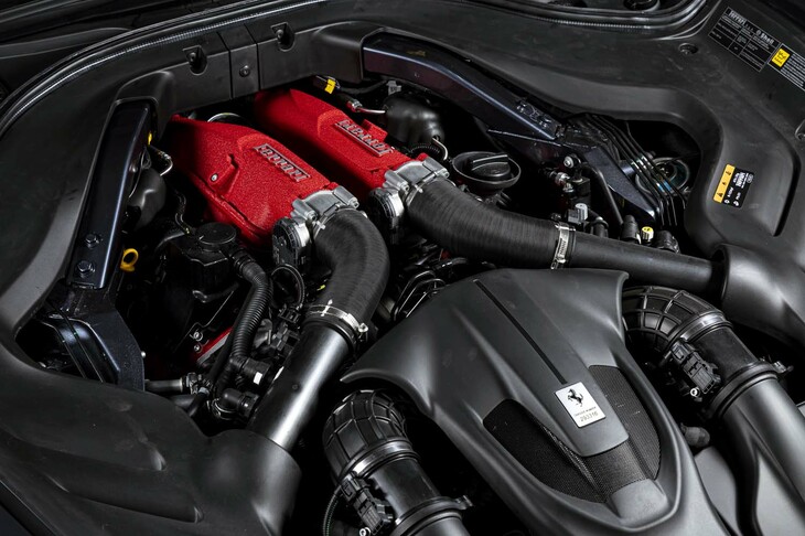 フェラーリ・ローマ スパイダー（3.9リッターV8ツインターボエンジン）