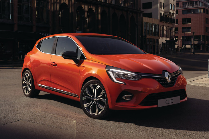 日本では「ルーテシア」としておなじみの「ルノー・クリオ」も新型に。フロントマスクは現行「メガーヌ」とそっくり。