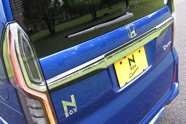 ホンダN-BOXカスタムG・L Honda SENSING（リアまわり）