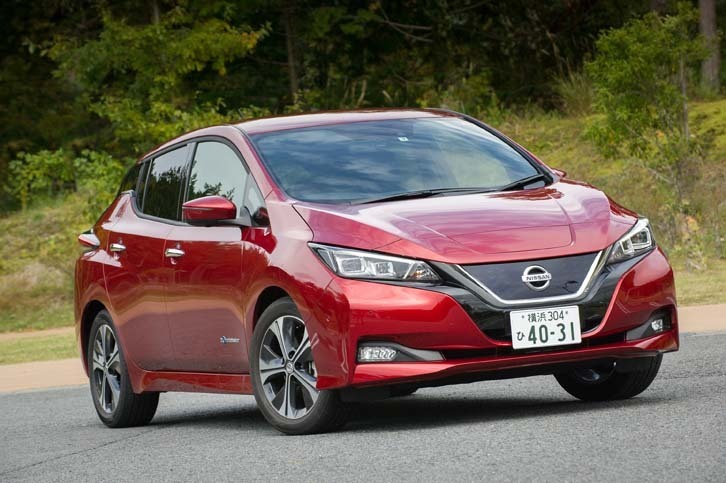 2代目「日産リーフ」が発売されたのは2017年10月のこと。ワンペダルドライブを可能にする「e-Pedal」などの新機軸を引っさげ、華々しくデビューした。