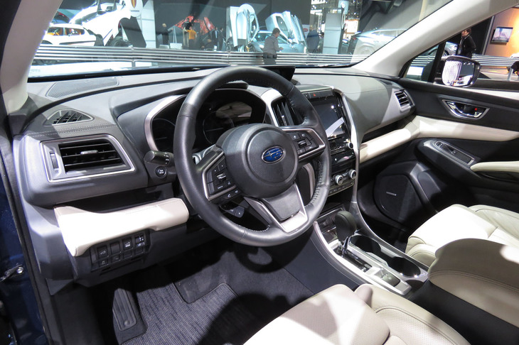 スバル・アセント（インテリア）