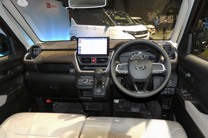 ダイハツ・ムーヴX（インストゥルメントパネルまわり）