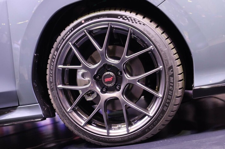 スバル・レヴォーグSTI Sport♯プロトタイプ（フロントホイール）