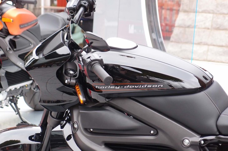 ハーレーダビッドソン・ライブワイヤー