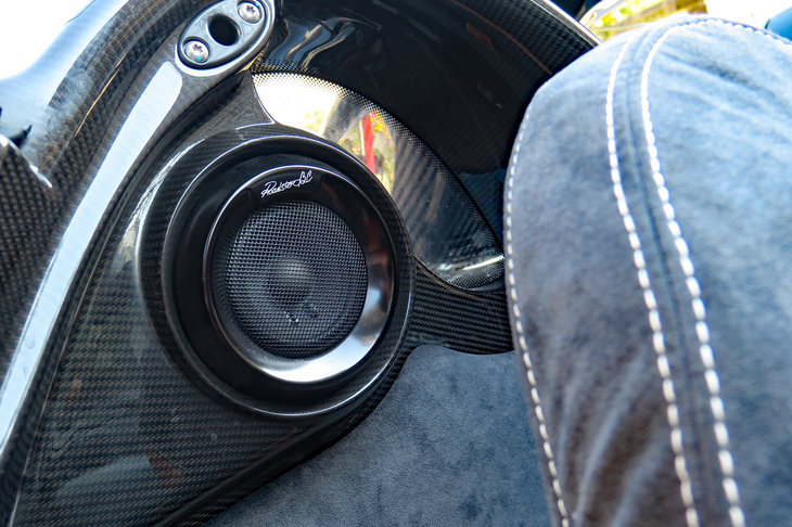 パガーニ・ウアイラ ロードスターBC（スピーカー）