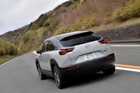 「MX-30 EVモデル」の駆動方式はFFのみ。4WD車は設定されていない。