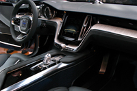 「コンセプト クーペ」のインテリア。
    