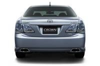 「トヨタ・クラウン ハイブリッドコンセプト」次期型クラウンをプレビュー【出展車紹介】の画像
