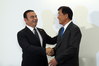 記者会見は、まず三菱、次いで日産と、時間を分けて個別に行われた。