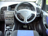 オペル・ザフィーラCDX(4AT)【ブリーフテスト】の画像