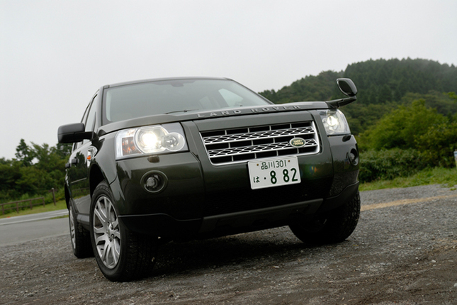 【スペック】全長×全幅×全高＝4515×1910×1765mm／ホイールベース＝2660mm／車重＝1920kg／駆動方式＝4WD／3.2リッター直6DOHC24バルブ（232ps／6300rpm、32.3kgm／3200rpm）／価格＝530.0万円（テスト車＝同じ)
