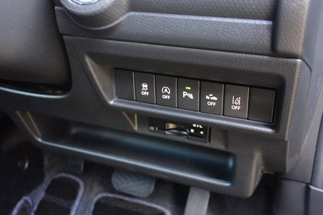 スズキ クロスビー ハイブリッドmz 内装 外装など47枚 画像 写真 Webcg