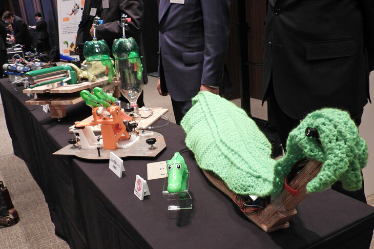 他チームと、25m走やロウソク消しなどの競技で戦った魔改造マシン。