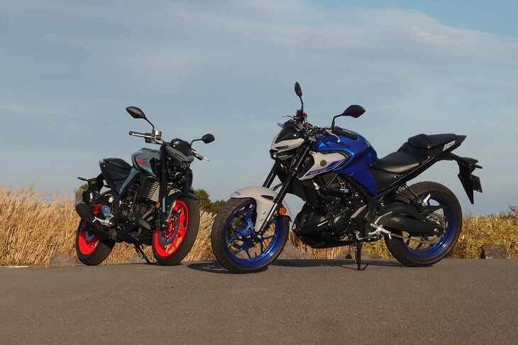 今回の体験会では二輪車の試乗車両も用意された。車種は249ccの2気筒エンジンを搭載する「ヤマハMT-25」で、写真右はパフォーマンスダンパー装着車、左が非装着車。