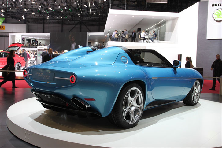 トゥーリング・スーパーレッジェーラ ディスコヴォランテ スパイダー