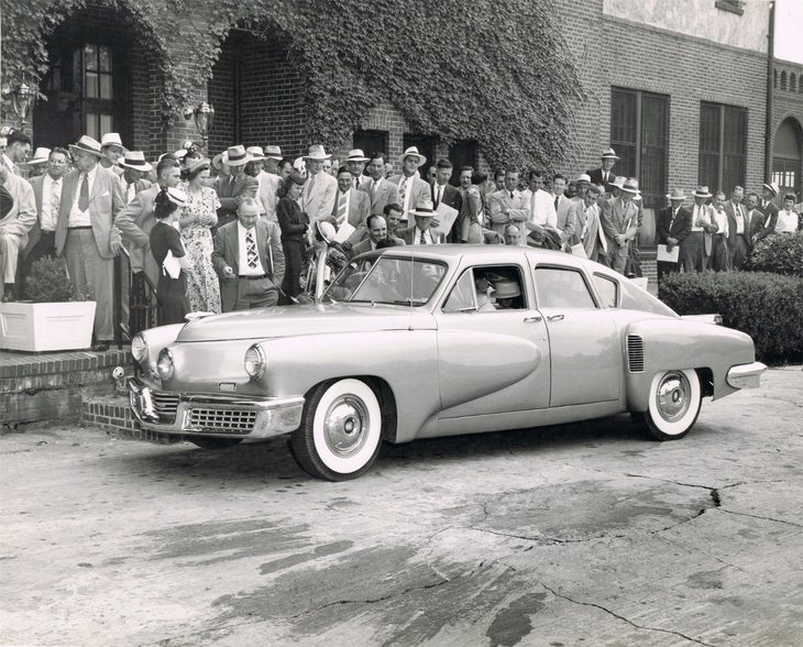 市販モデルの「タッカー'48」。タッカーのアイデアがすべて取り入れられたわけではないが、非常に革新的なモデルであることに変わりはなかった。