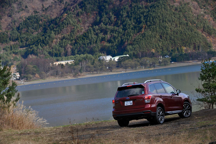 スバル・フォレスター2.0XT EyeSight