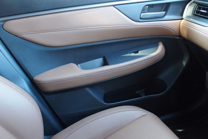 ホンダWR-V Z＋（ドアインナーパネル）