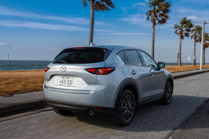 「XD」（FF車）のJC08モード燃費は18.0km/リッター。