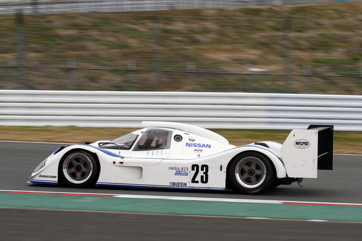 1992年「NP35」。全日本スポーツプロトタイプカー耐久選手権（JSPC）、スポーツカー世界選手権（SWC）用に開発されたが、諸事情により実戦投入は同年のJSPC最終戦へのテスト参戦にとどまったマシン。最高出力630psを発生するという自然吸気の3.5リッターV12 DOHC 48バルブエンジンを搭載。